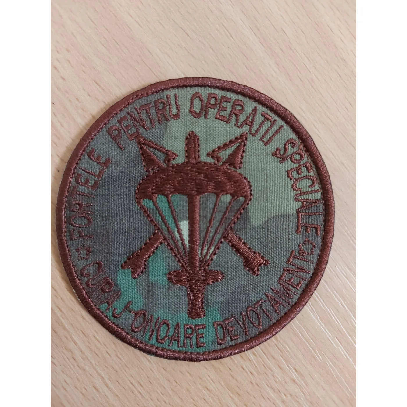 EMBLEMA FORTELE PENTRU OPERATIUNI SPECIALE
